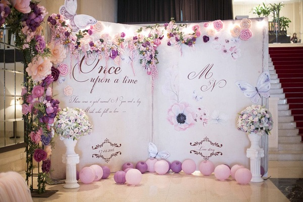Backdrop tiệc cưới do Sự kiện Hưng Thịnh thiết kế và thi công
