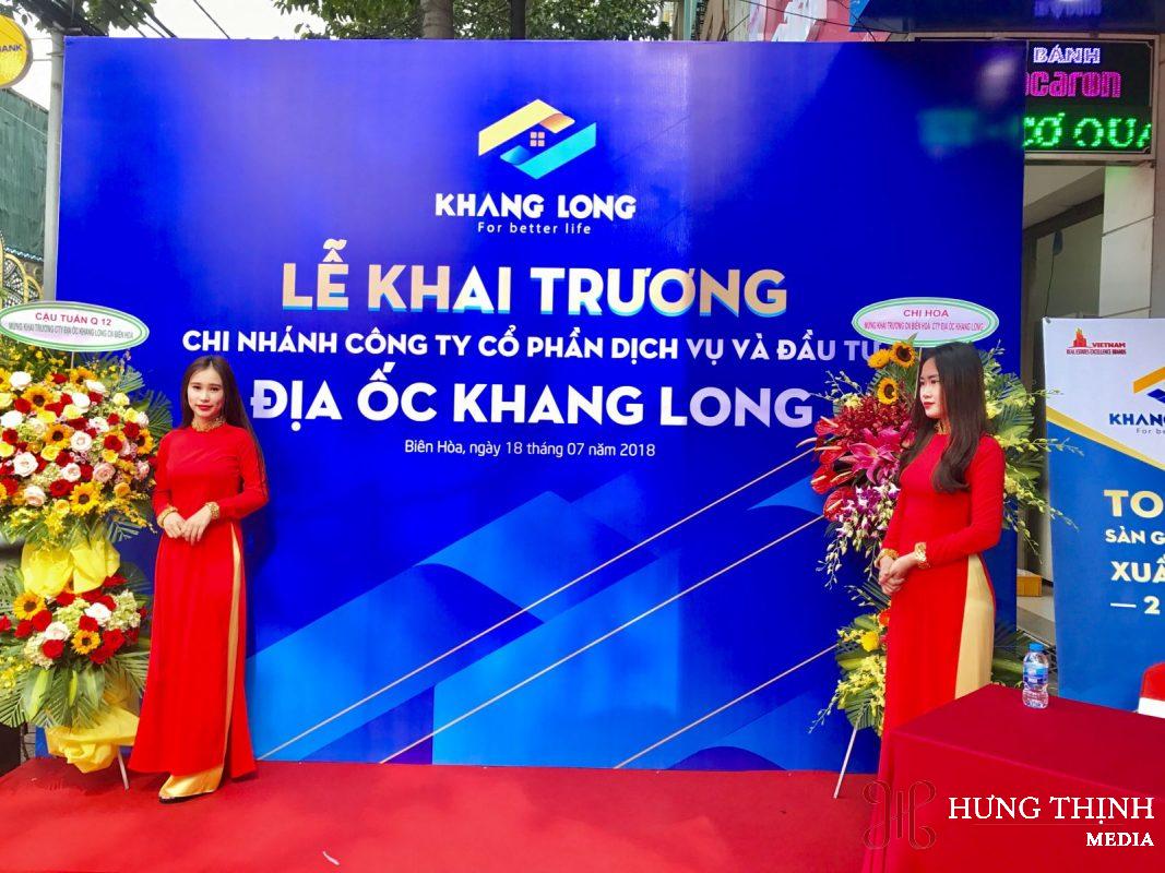 Cách viết bài phát biểu trong lễ khai trương thu hút khách mời